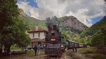 БДЖ организира пътувания с парен локомотив по теснолинейката 