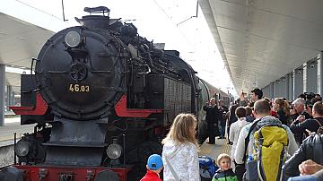 Атракционен влак с парен локомотив ще пристигне в Долни Раковец за „Чесън фест“