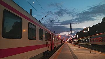 Допълнителен нощен влак ще пътува между София и Бургас до края на летния сезон